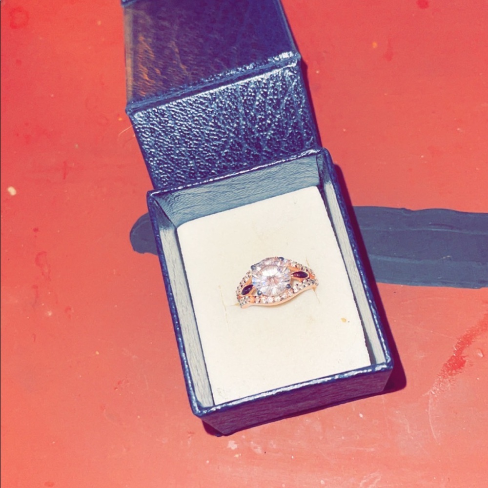 Size 7 Montana Silversmith Ring